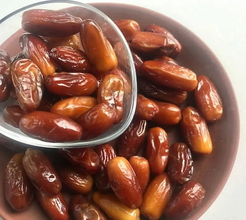 تصویر 4 از قیمت خرما پیارم صادراتی با کیفیت ارزان + خرید عمده